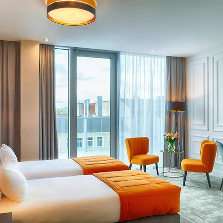 Grand Focus Hotell
