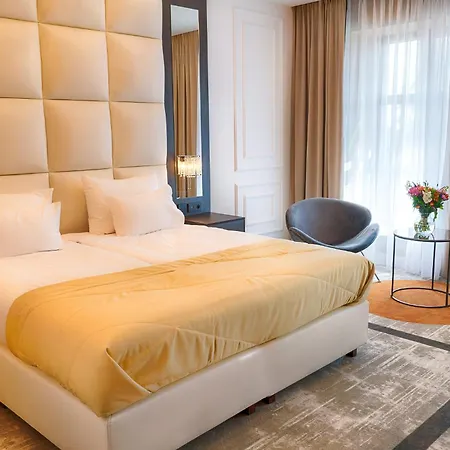 Hotel Grand Focus 4*