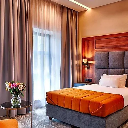 Grand Focus Hotel