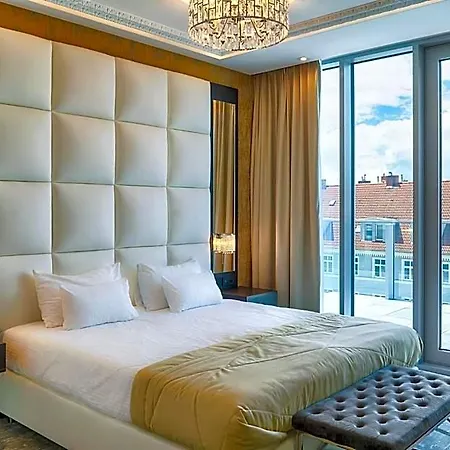 Grand Focus Szálloda 4*
