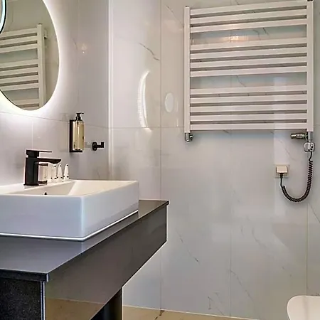 Grand Focus Hotel