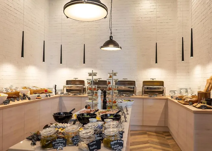 Grand Focus מלון