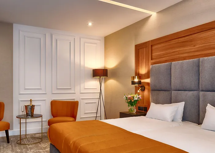 Grand Focus Hotel 4*